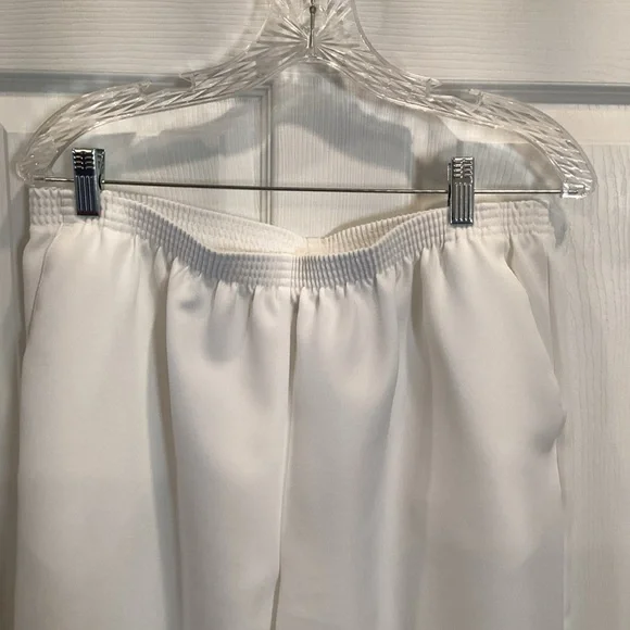 Alfred Dunner ladies white dress pants - Picture 6 of 8